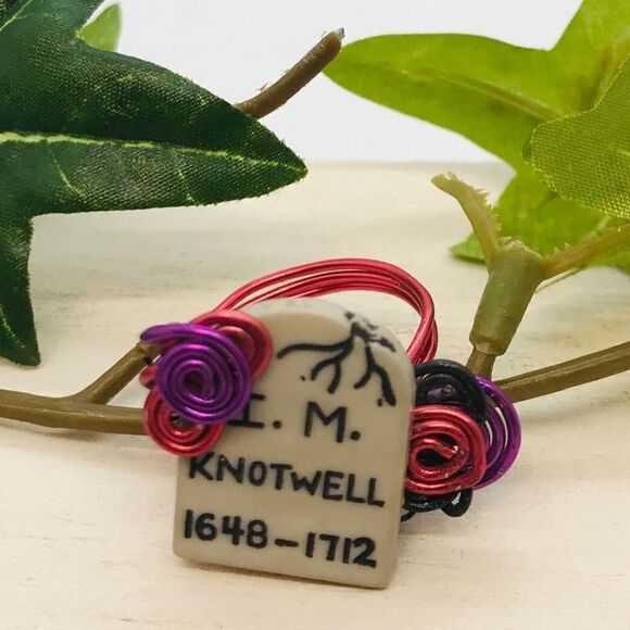 Handmade Halloween Tombstone Ring Size 7 - Picture 1 of 13